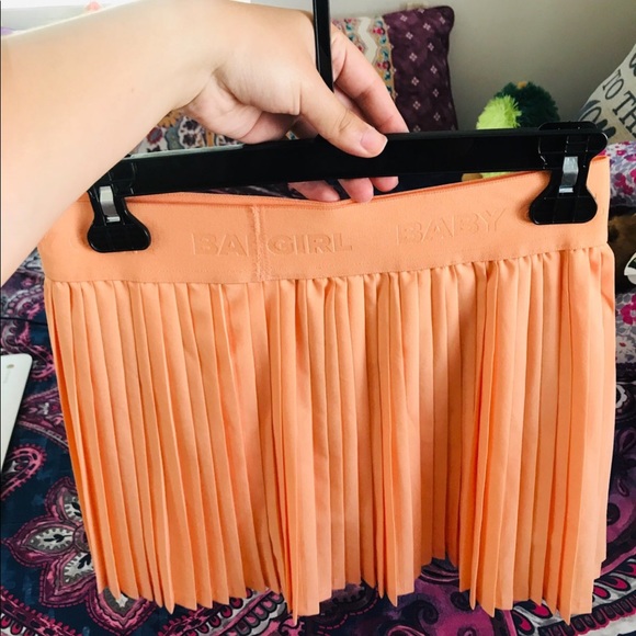 New Tennis Skirt - Picture 2 of 4